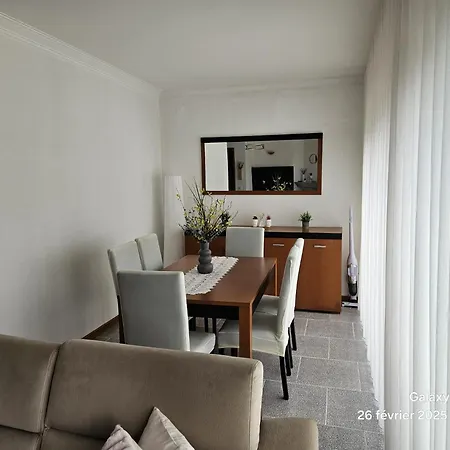 Ocean's View Apartment *